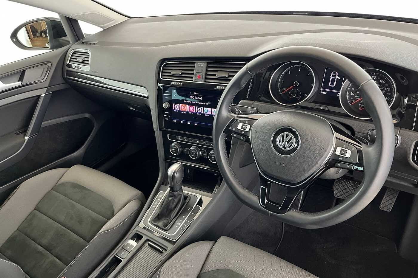 Volkswagen Golf 2.0 TDI GT Edition DSG Euro 6 (s/s) 5dr