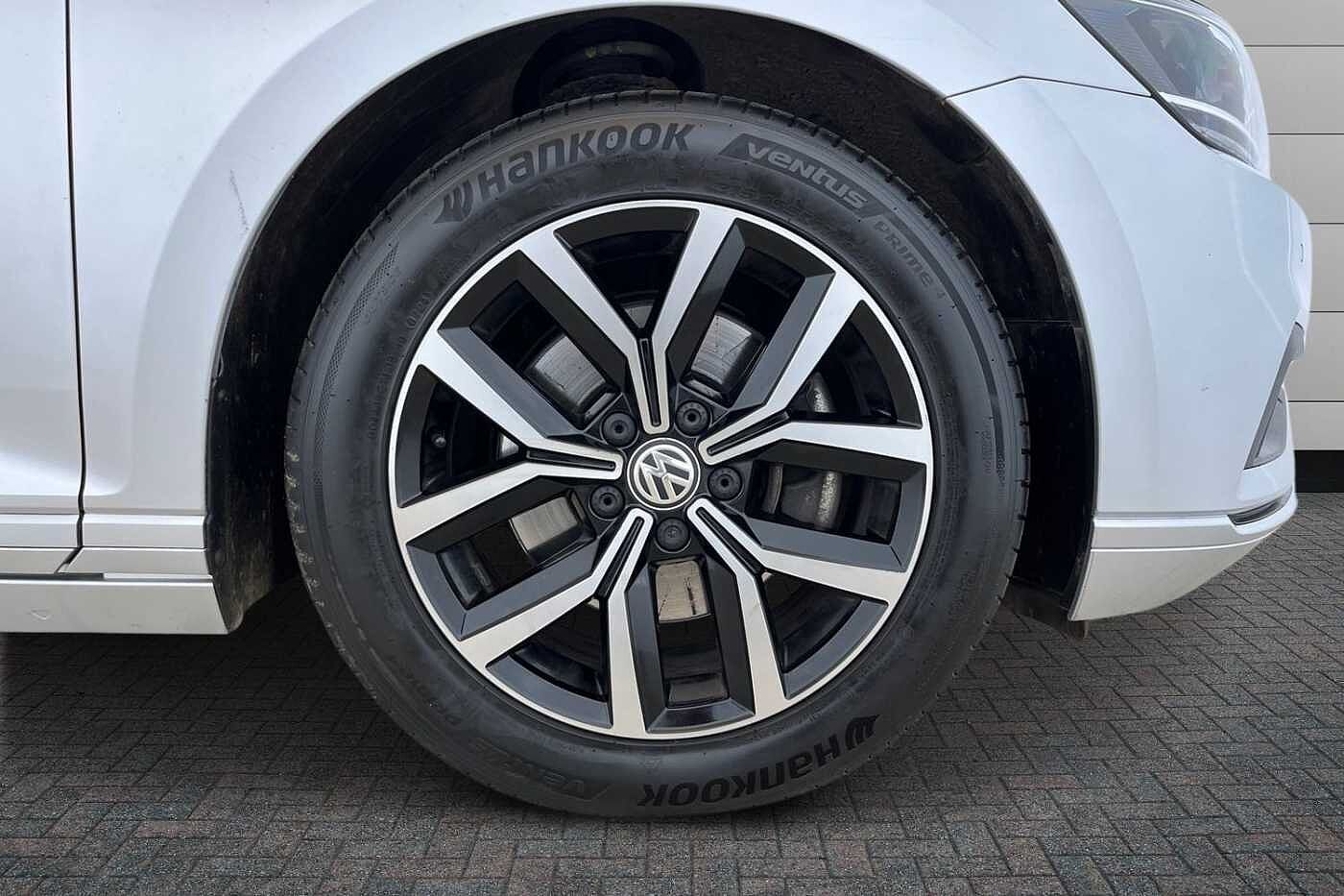 Volkswagen Passat 2.0 TDI EVO SEL Saloon 4dr Diesel DSG Euro 6 (s/s) (150 ps)