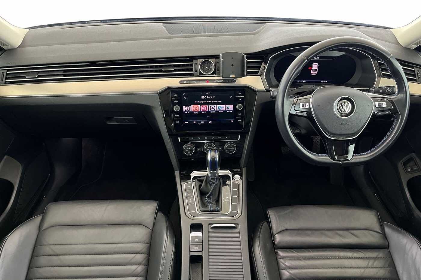Volkswagen Passat 1.4 TSI GTE Saloon 4dr Petrol Plug-in Hybrid DSG Euro 6 (s/s) (218 ps)
