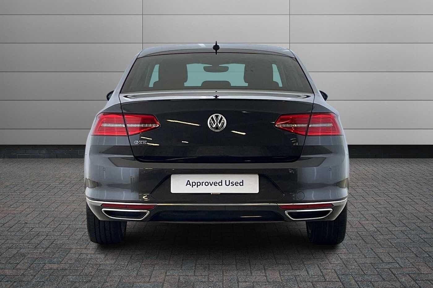 Volkswagen Passat 1.4 TSI GTE Saloon 4dr Petrol Plug-in Hybrid DSG Euro 6 (s/s) (218 ps)